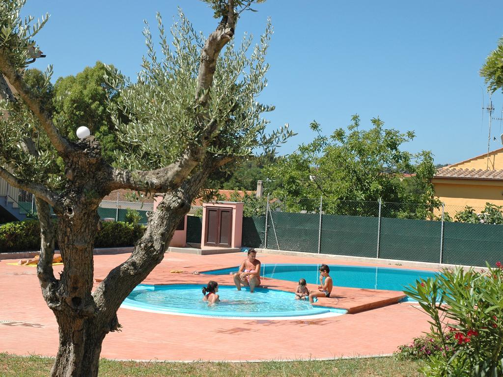 Ferienwohnung Baia Fiorita Porto Azzurro Exterior foto